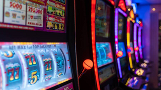 Spielautomaten in Online Casinos spielen um Echtgeld